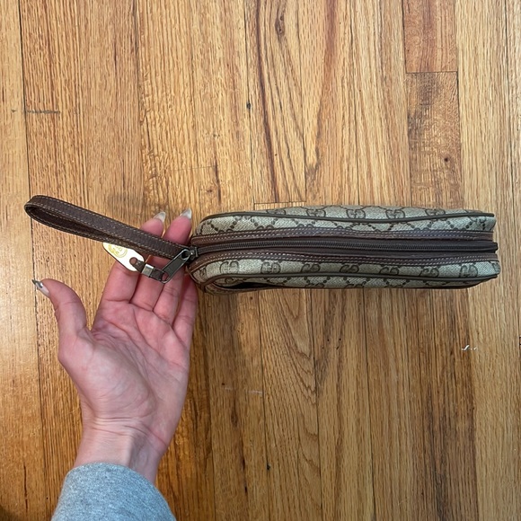 Vintage Gucci GG Brown Canvas Zip Logo Clutch - Picture 12 of 14